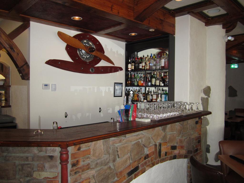 The Pine Inn Chetwynd Εξωτερικό φωτογραφία