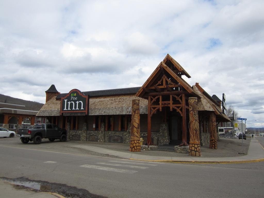 The Pine Inn Chetwynd Εξωτερικό φωτογραφία