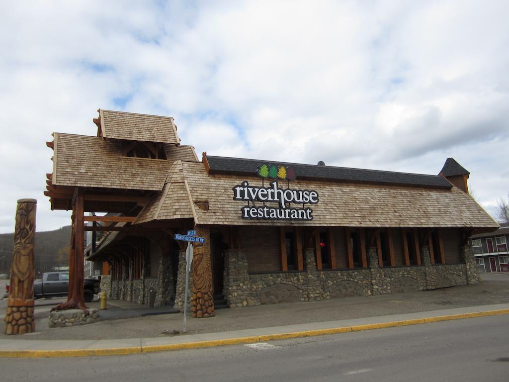 The Pine Inn Chetwynd Εξωτερικό φωτογραφία